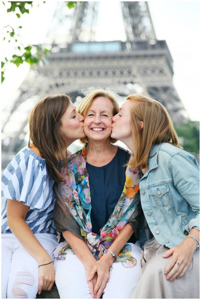 Une séance photo mère fille en délires et en fous rires à Paris