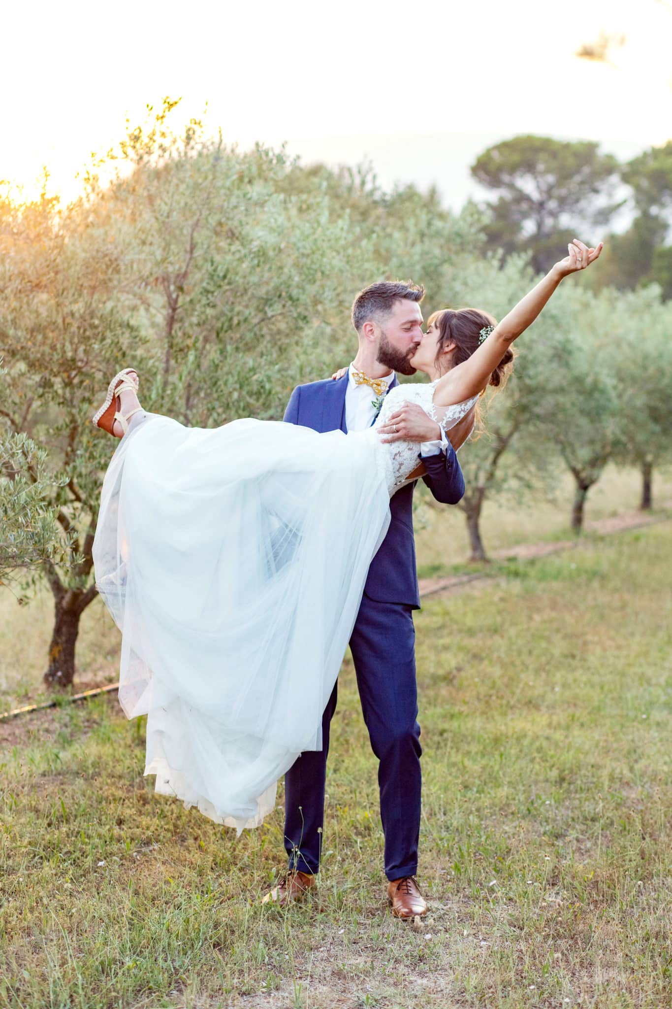 mariage-intime-Provence-elopement-oliviers-Marie-Calfopoulos-Photographe